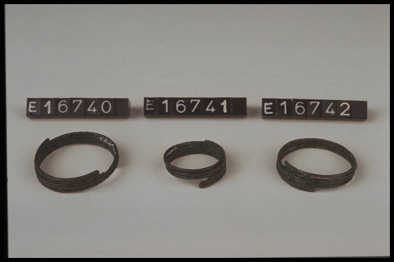 anello a spirale - cultura di Golasecca (secc. VIII/ V a.C.)