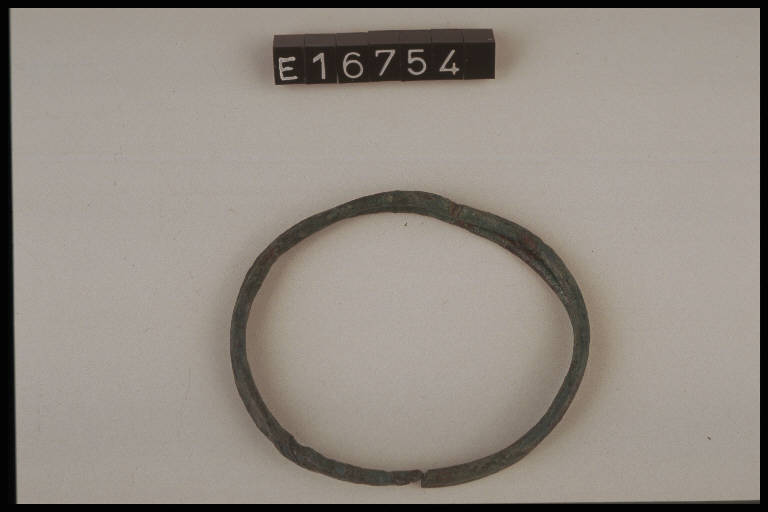 orecchino - cultura di Golasecca (secc. VIII/ V a.C.)