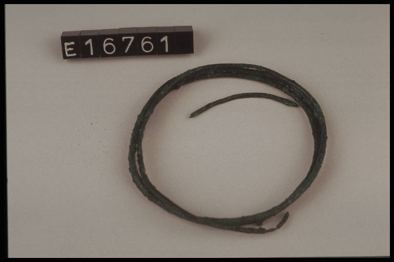 orecchino - cultura di Golasecca (secc. VIII/ V a.C.)