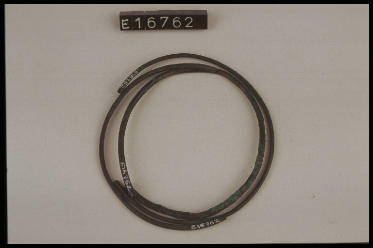 orecchino - cultura di Golasecca (secc. VIII/ V a.C.)