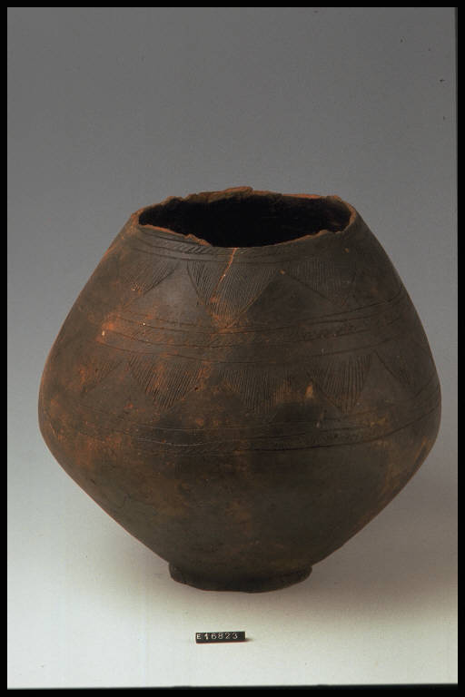 urna biconica - cultura di Golasecca (sec. VII a.C.)