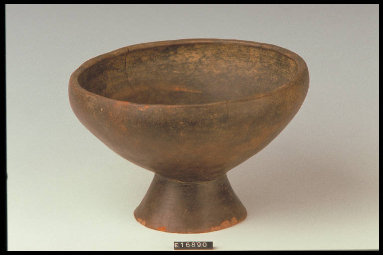 coppa troncoconica - cultura di Golasecca (sec. VII a.C.)
