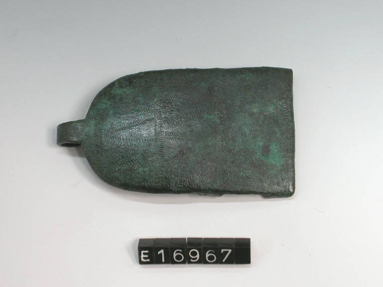 placca di fibbia - cultura di Golasecca (fine/inizio secc. VI/ V a.C.)