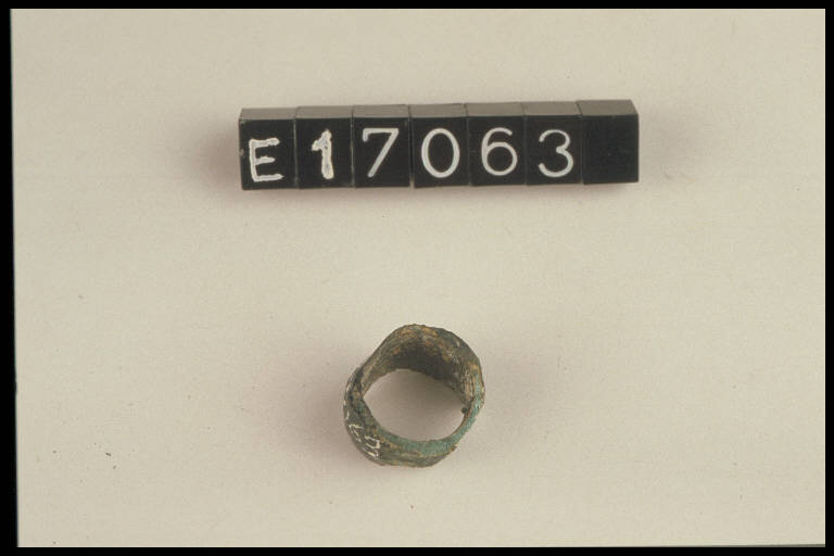 anello - cultura di Golasecca (secc. VI/ IV a.C.)