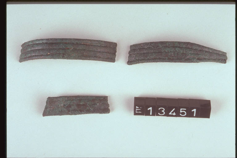 armilla a nastro - cultura di Golasecca (fine/inizio secc. VI/ V a.C.)