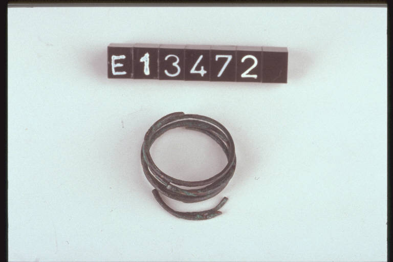 anello a spirale - cultura di Golasecca (fine/inizio secc. VI/ V a.C.)