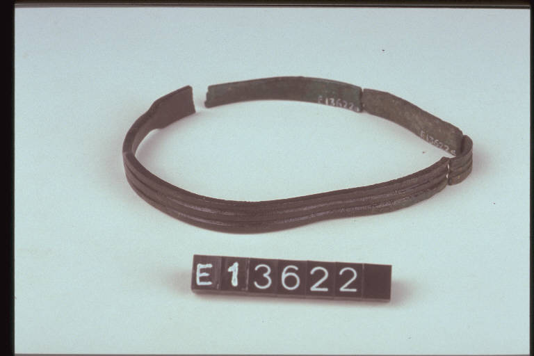 armille a nastro - cultura di Golasecca (fine/inizio secc. VI/ V a.C.)