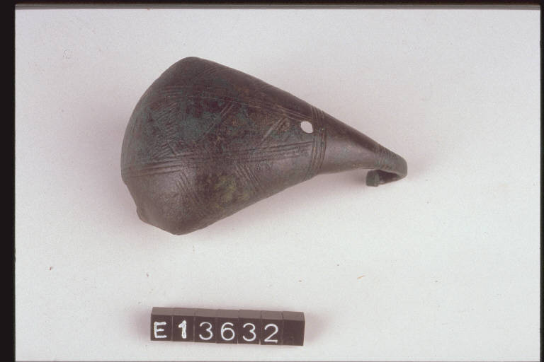 fibula a navicella - cultura di Golasecca (fine/inizio secc. VI/ V a.C.)