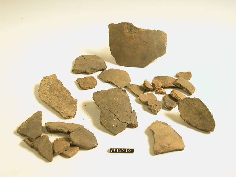 vaso (frammento di) - cultura di Golasecca (secc. VIII/ V a.C.)