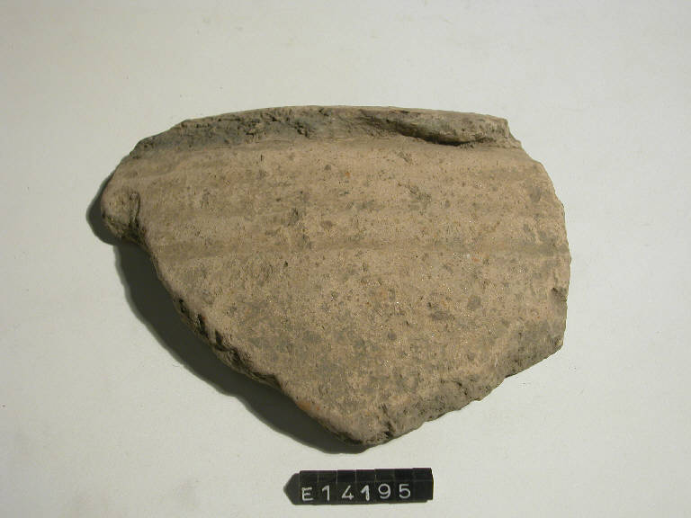 olla a pareti costolate - cultura di Golasecca (secc. V/ IV a.C.)