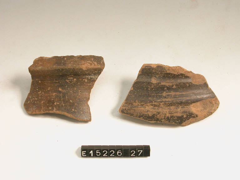 vasetto carenato - cultura di Golasecca (secc. VI/ V a.C.)