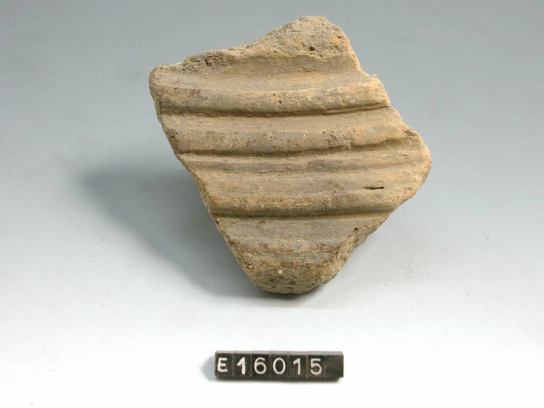 mortaio (frammento di) - cultura di Golasecca (secc. V/ IV a.C.)