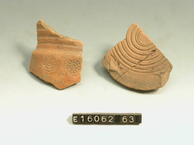 bicchierino (frammento di), DE MARINIS / tipo C - cultura di Golasecca (secc. V/ IV a.C.)