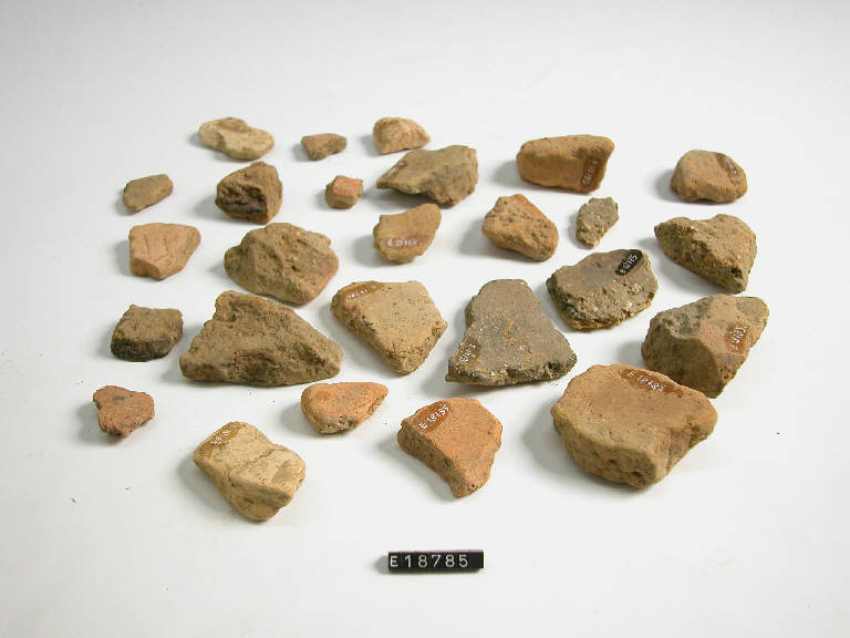 vasi (frammenti di) (secc. V/ IV a.C.)