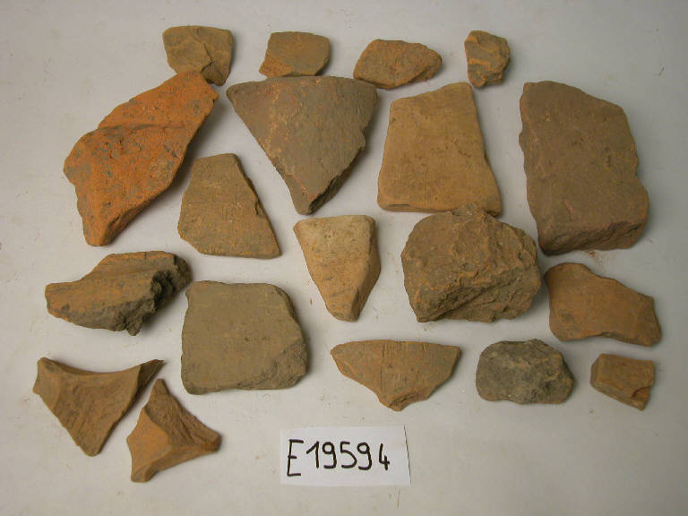 coppi e concotti - cultura di Golasecca (secc. V/ IV a.C.)