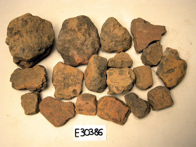 coppi e concotti (frammenti di) - cultura di Golasecca (secc. V/ IV a.C.)