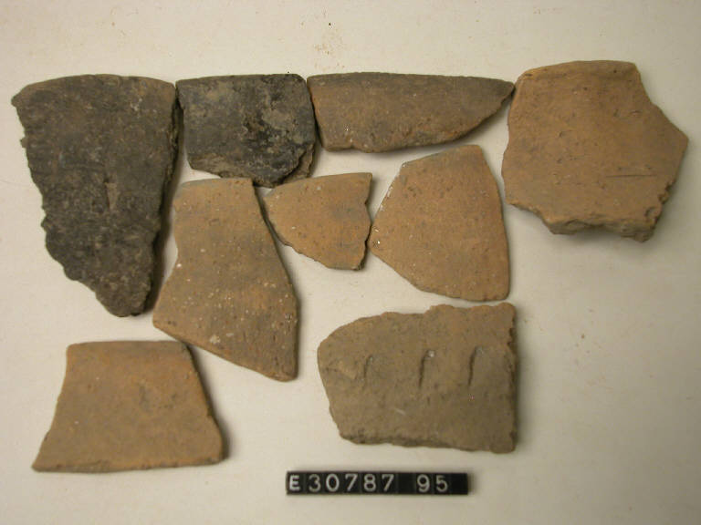 olla (frammento di) - cultura di Golasecca (secc. V/ IV a.C.)