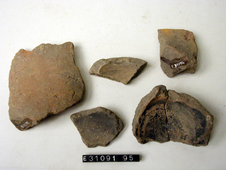 fondo - cultura di Golasecca (secc. V/ IV a.C.)