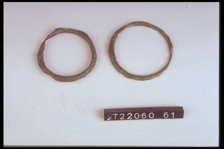 anello - cultura di Golasecca (terzo quarto sec. VI a.C.)