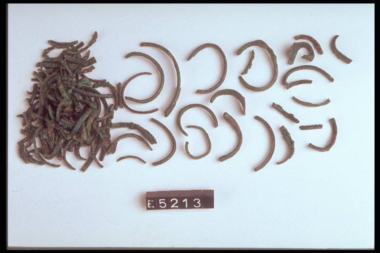 orecchino - cultura di Golasecca (sec. IX a.C.)