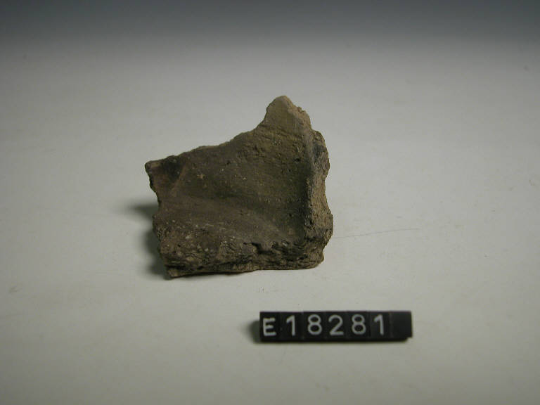 fondo piatto - Cultura di Golasecca (secc. V/ IV a.C.)