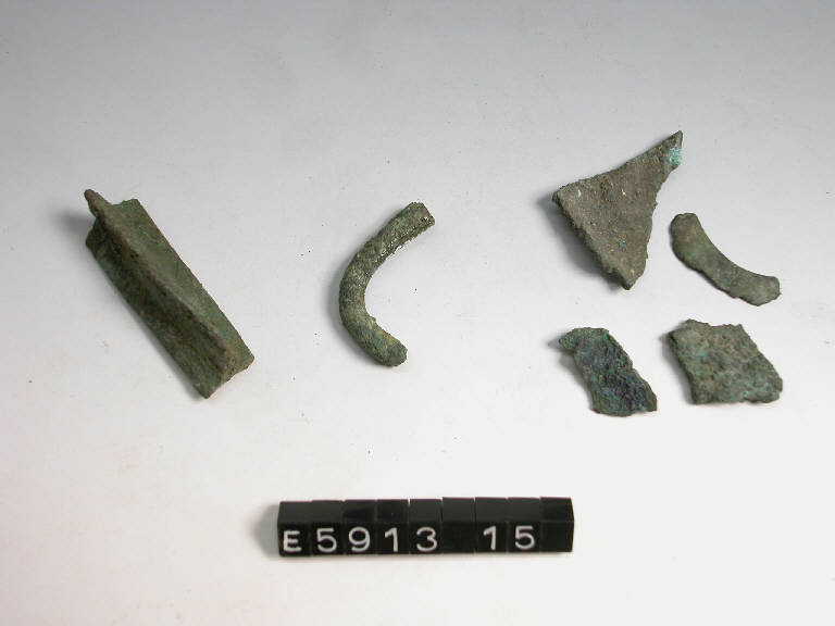 lamina - cultura di Golasecca (secc. X/ IV a.C.)