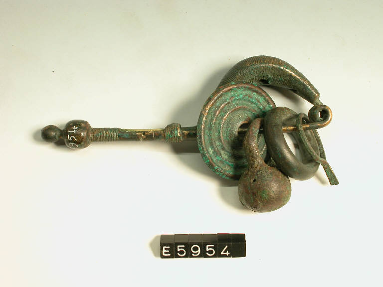 fibula a sanguisuga - cultura di Golasecca (secc. VI/ V a.C.)