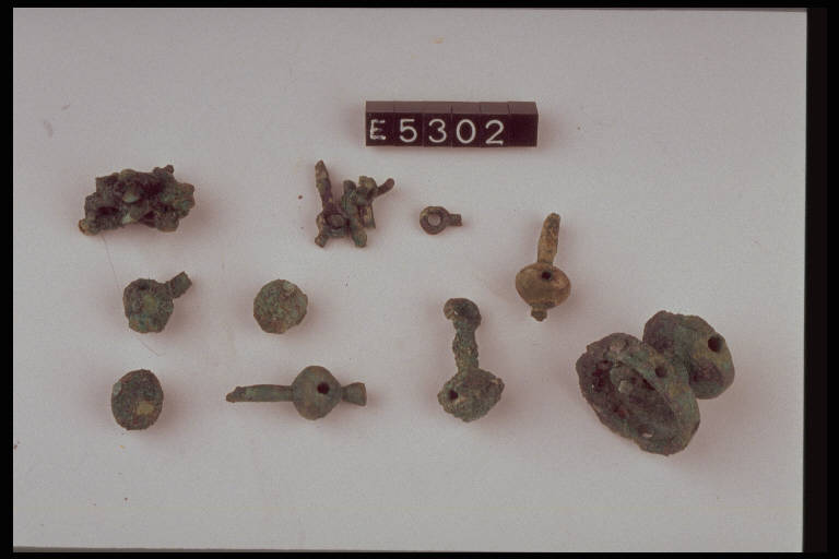 pendaglio, tipo Trezzo - cultura di Golasecca (fine/inizio secc. VI/ V a.C.)