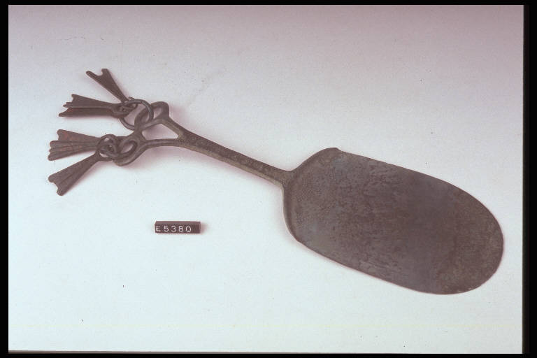 paletta - cultura di Golasecca (sec. VII a.C.)