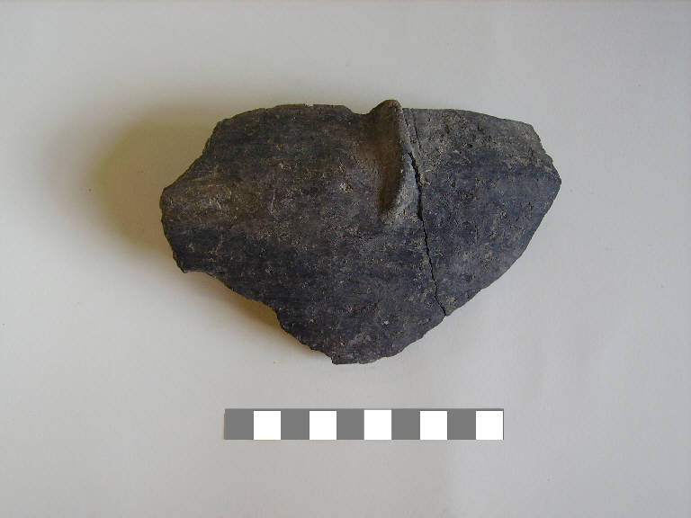 scodellone/forma parzialmente ricostruibile - ambito paleoveneto (sec. VIII a.C.)