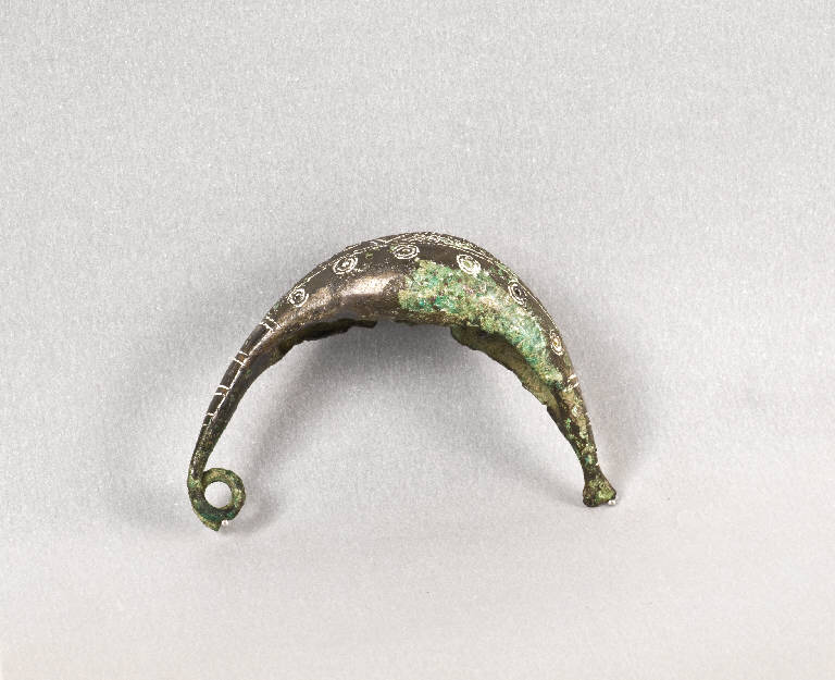 fibula a navicella (secc. VIII/VII a.C.)