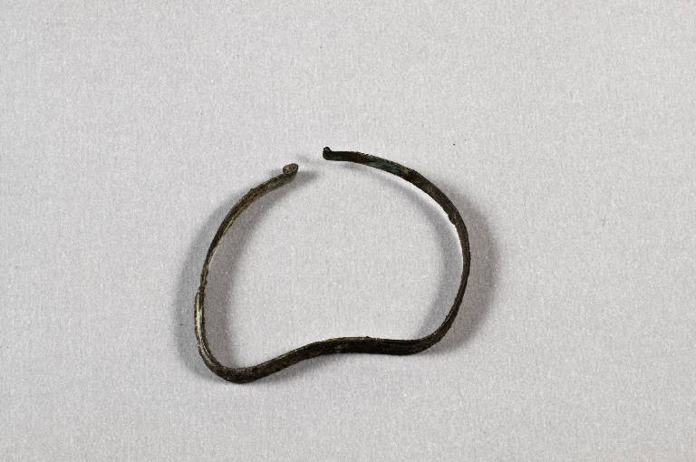 armilla (fine/inizio secc. VIII/VII a.C.)