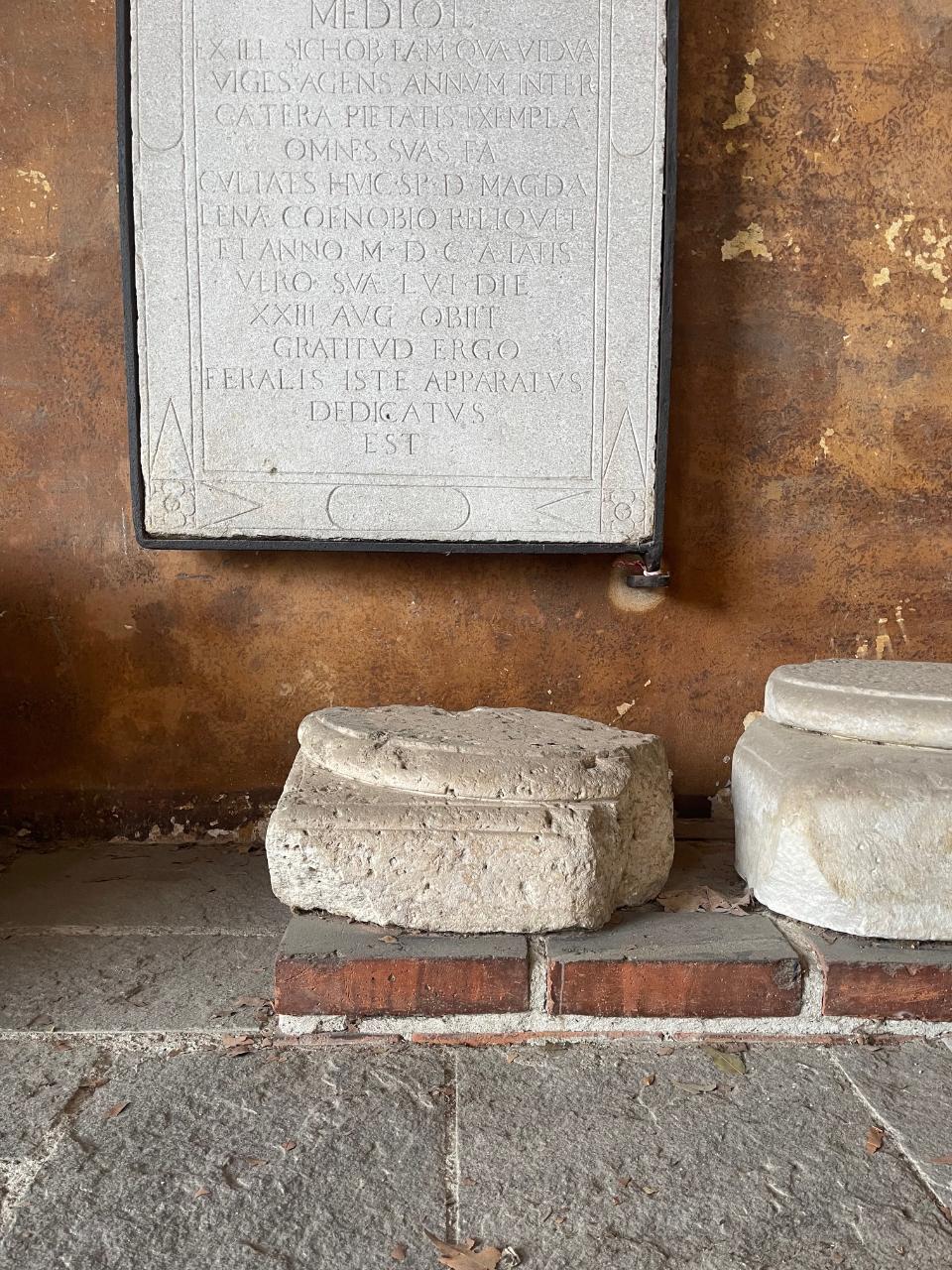 Base di colonna (secc. I/ II)