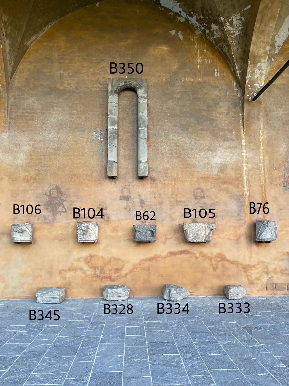 Reperti provenienti dalle antiche cattedrali di Pavia. (sec. XII)