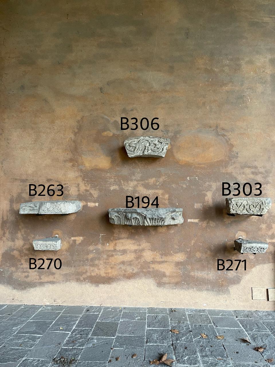 Decorazioni architettoniche esterne provenienti da edifici di Pavia (sec. XII)