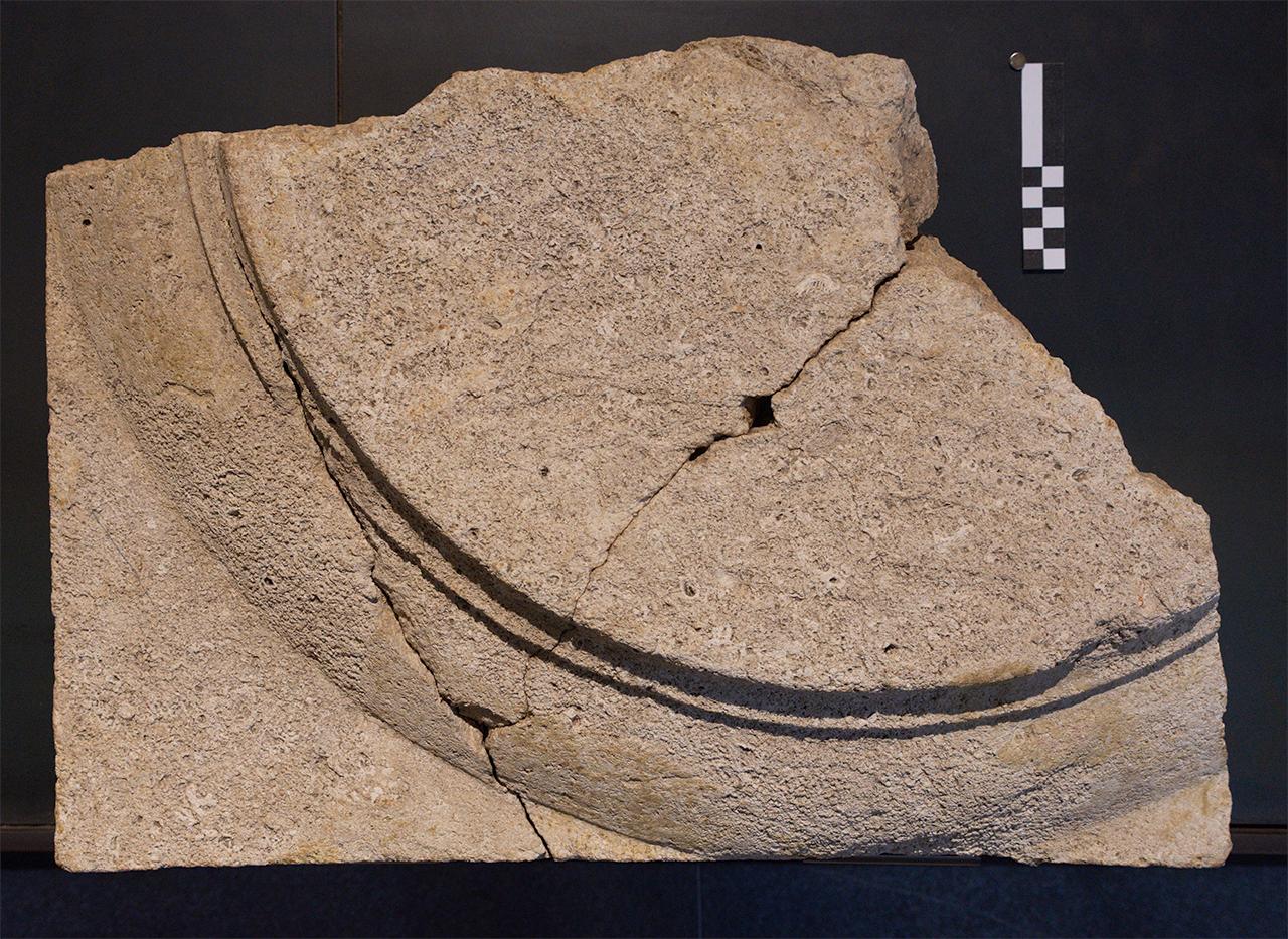 capitello dorico, tipo 3 - età romana (terzo quarto I sec. a.C.)