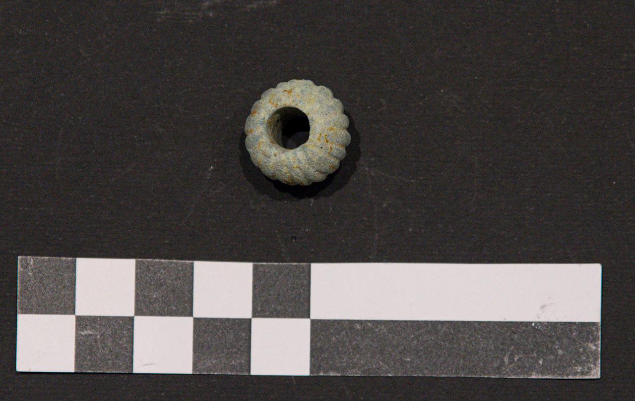 vago di collana, tipo Aquileia IV - età romana (metà/ metà I sec. a.C.)