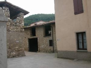 Fienile del Casale Via Valle 8 (fienile) - Ome (BS) 