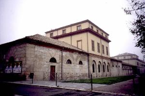 Corpo sud della facciata della Caserma di Cavalleria (ex) (caserma) - Voghera (PV) 