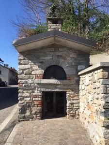 antico forno da pane (forno da pane) - Bregano (VA) 