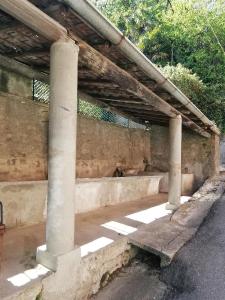 Lavatoio Via Alla Chiesa (lavatoio) - Caravate (VA) 